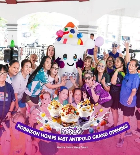 D'Yummy Frogurt franchise partners at the Antipolo opening