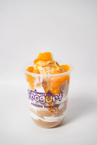 D'Yummy Frogurt mango graham parfait