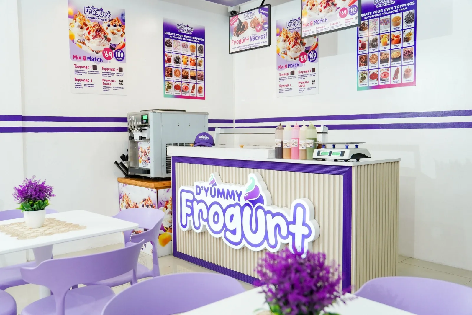 Inside a D'Yummy Frogurt store